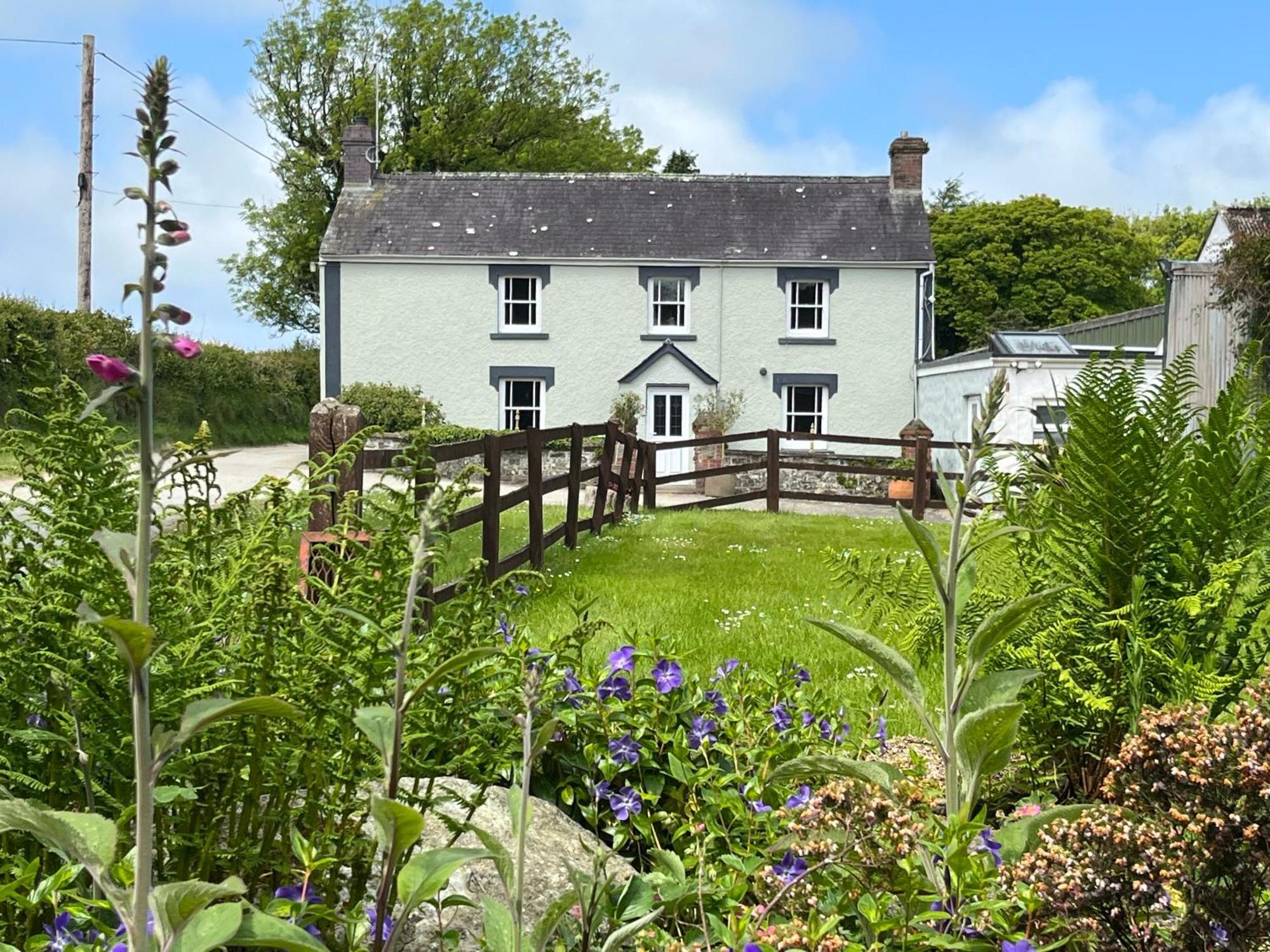 The Farmhouse ニューポート エクステリア 写真